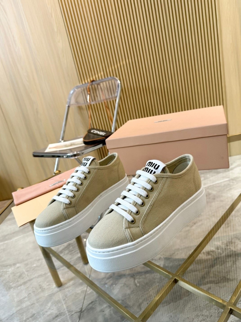 Miu Miu Casual Shoes